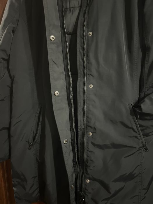 Две черни якета Benneton и Reserved