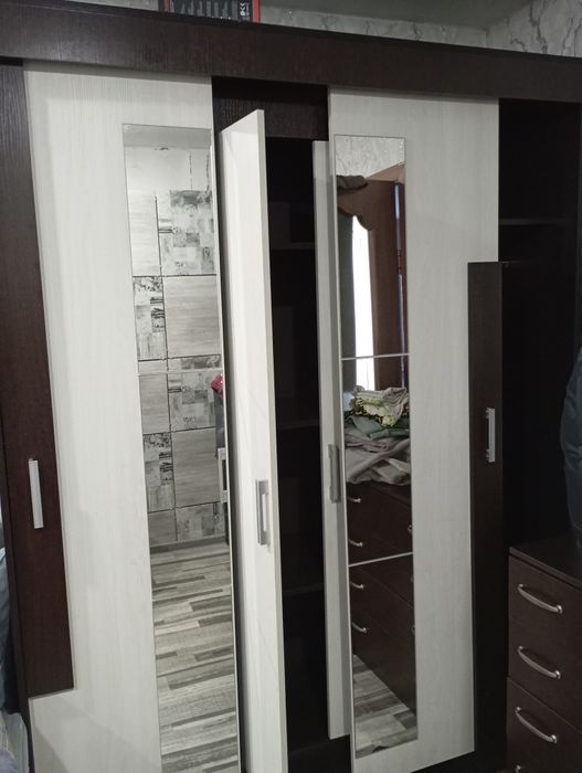 Продам шифонер. Звоните