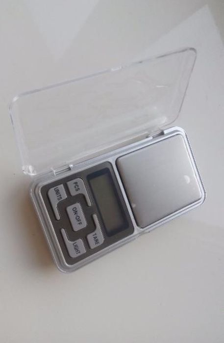 Весы ювелирные. 0,01 - 600 гр.