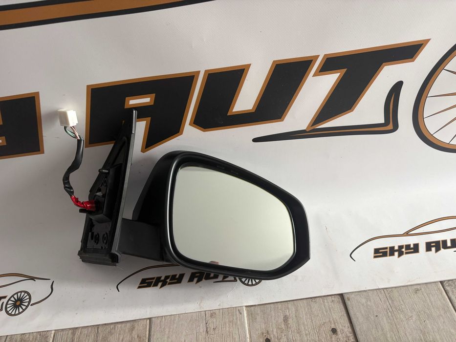 Oglinda cu semnal dreapta Toyota Rav 4 dupa 2012 originala