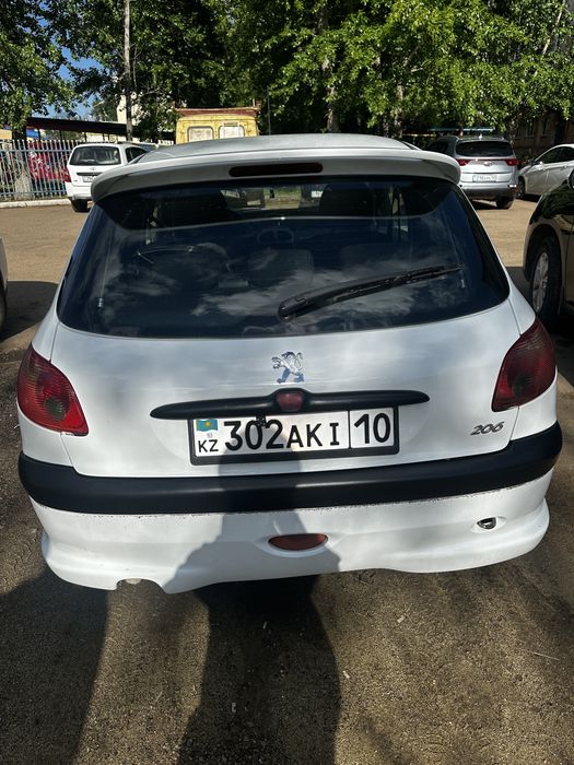 Продам автомобиль Peugeot  206