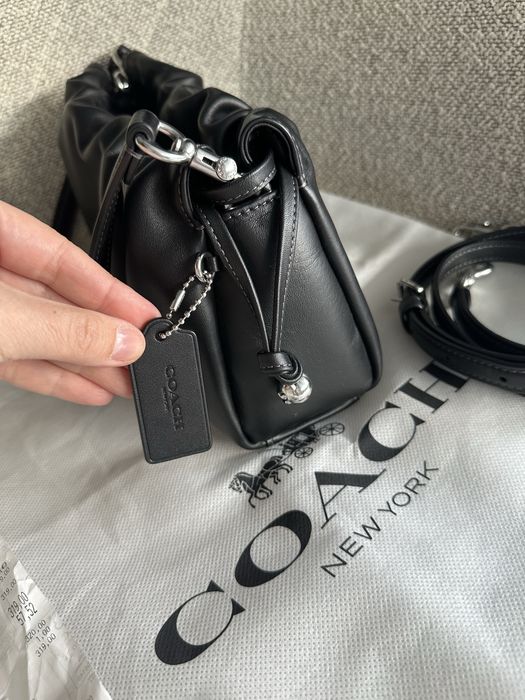 НОВА чанта Coach естествена кожа с документи