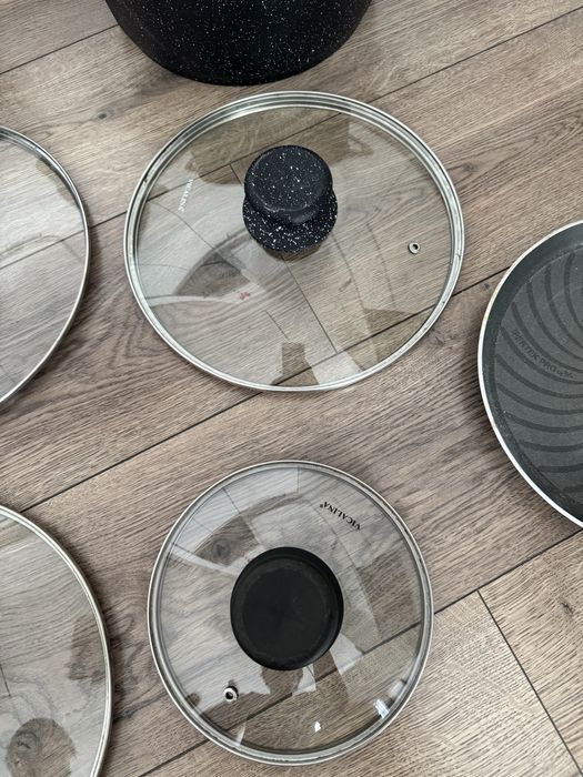 Отдам Кастрюли с крышками и одну блинницу