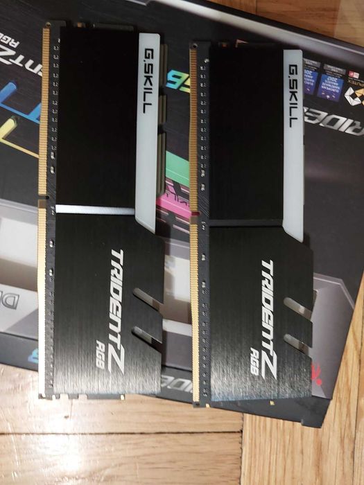 64GB DDR4 4400Mhz CL19 - G.Skill TridentZ RGB