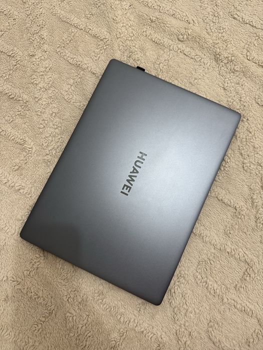 Ноутбук Huawei MateBook D14