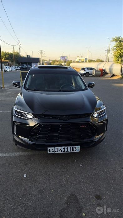Chevrolet treker srochna sotiladi