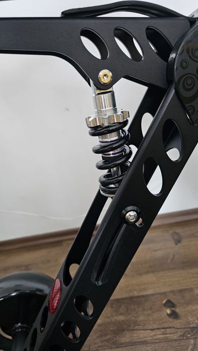 Tricicletă electrică pliabilă 250W 36V roți 10 inch