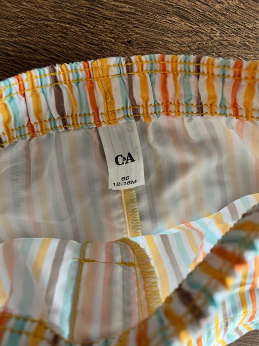 Set 2 sorturi inot /plaja C&A marimea 86