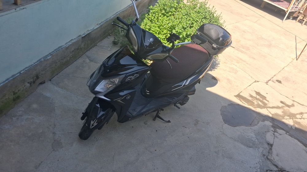 Skuter Mustang Idiyal xolatda