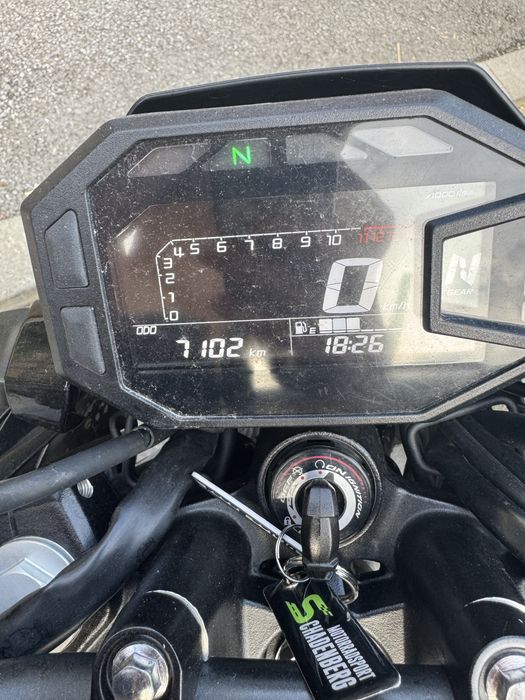 Motocicleta Kawasaki Z500