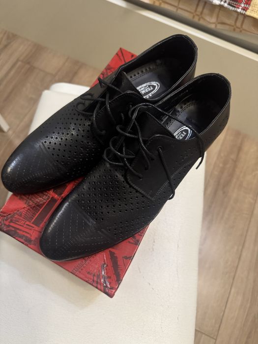 Обувь мужская туфли. 42-43 размер