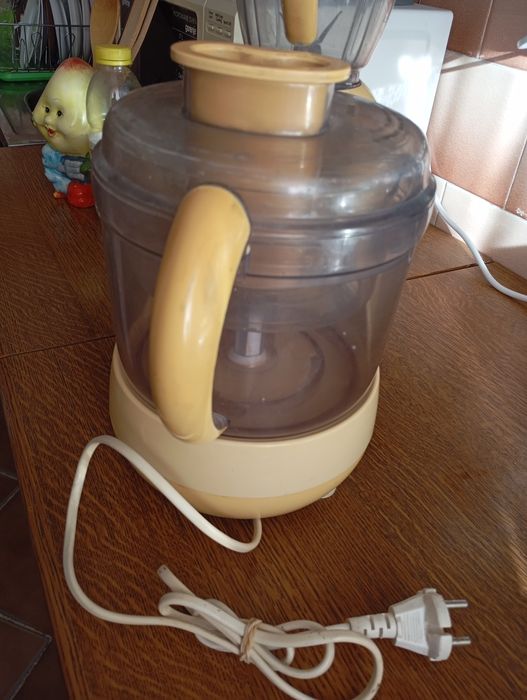 Vând robot bucătărie PlatiniumPro Kit 666.stare funcționareexcelentă