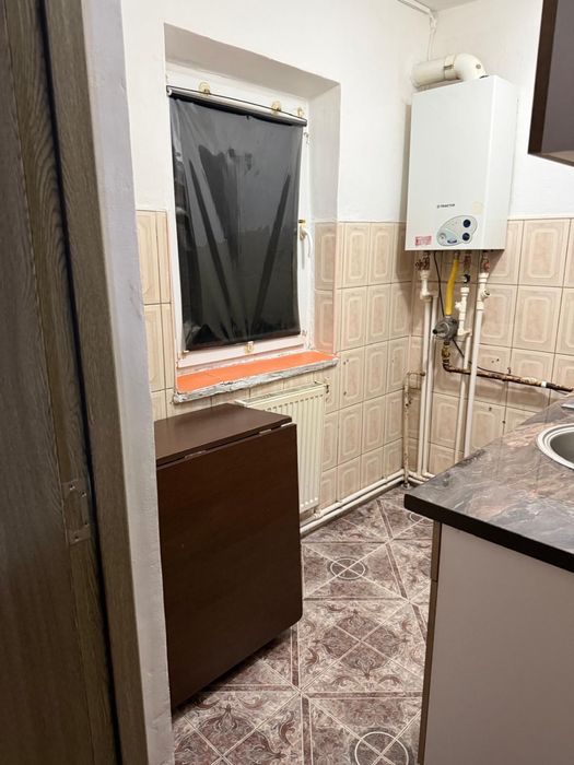 Poprietar inchiriez garsoniera , confort 1