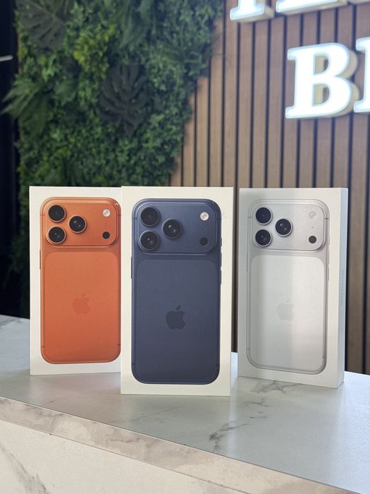 iPhone 17 Pro / 256GB / Deep Blue / Sigilat