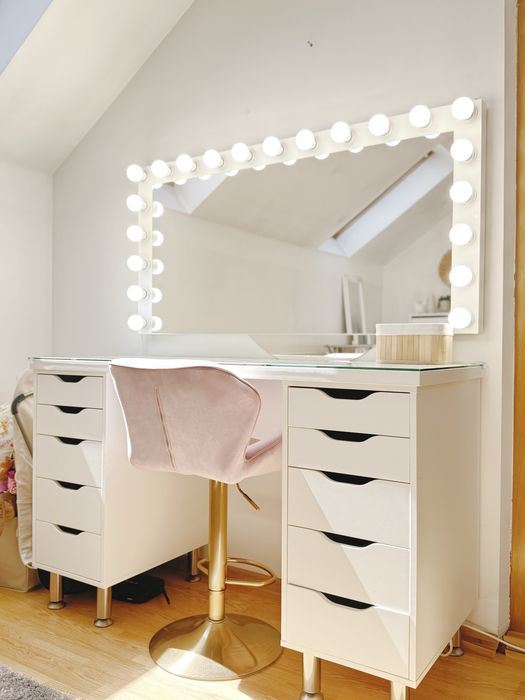 Masa oglinda makeup