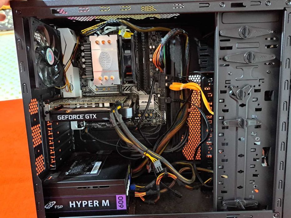 Геймърски компютър – GTX 1660 Ti 6GB / i5-7600K / 16GB RAM – Отлично състояние