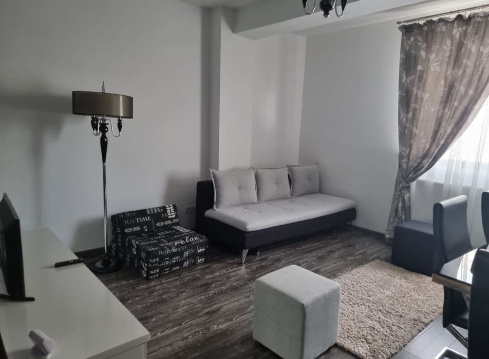 Centru Pitesti Crinului