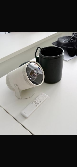 Планшет apple ipad air и оригинал проектор