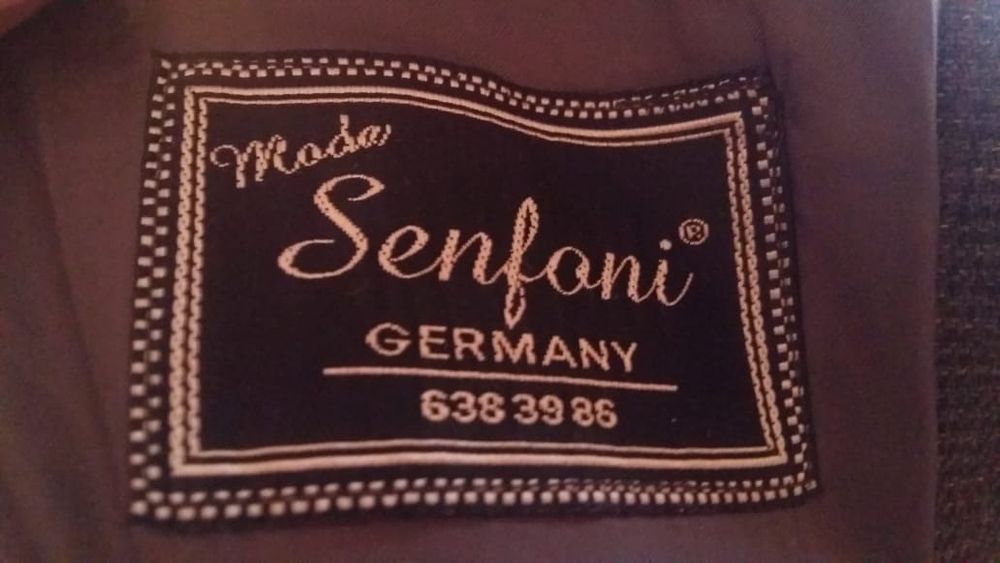 Продам костюм тройка