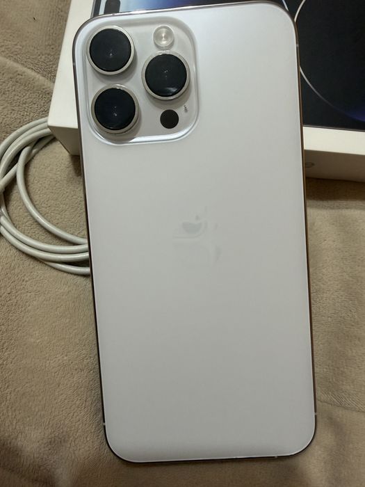 Iphone 14 pro max silver