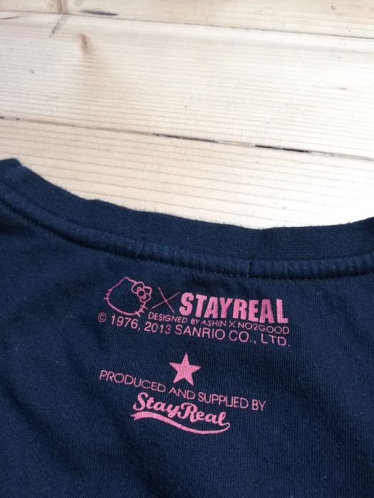 STAYREAL TOKYO - Hello Kitty / Thai Silk Kimono Robe