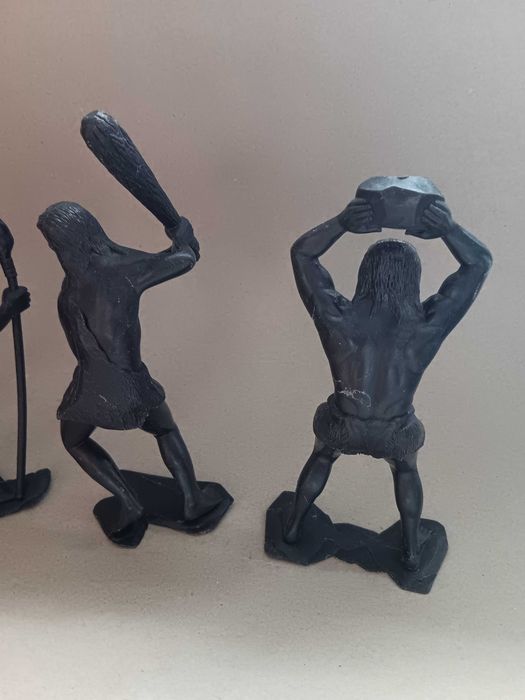 jucarie din plastic, Soldatei vechi Rusești epoca de piatra, Lot figurine de colectie din perioada comunista RSR