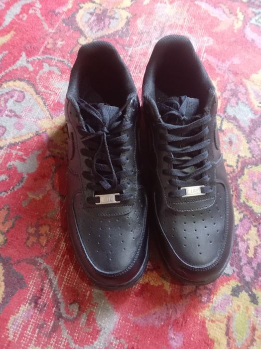 Мужские новые кроссовки 46 размер