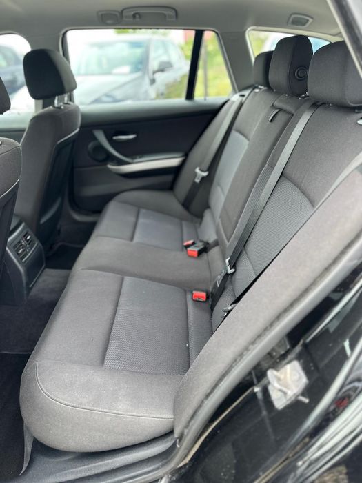 BMW E91,An 2009,318d 143cp ,Euro 5,Navigație,Recent adusa