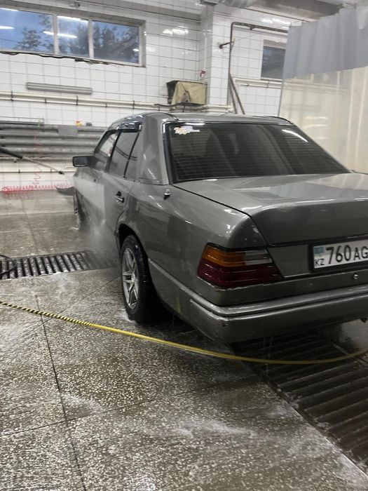 Продам Мерседес бэнс w124