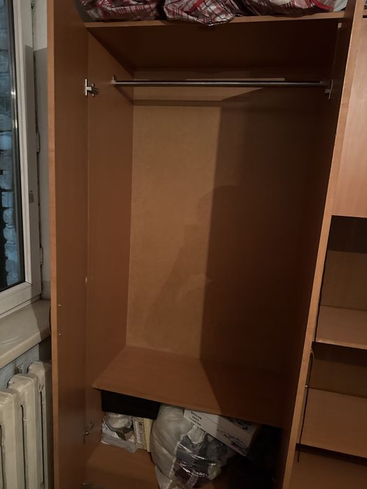 продам шкафы 2 в хорошем состояний