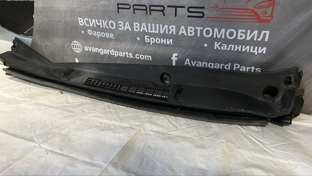 Кора под чистачките Subaru WRX STI 2015-2019