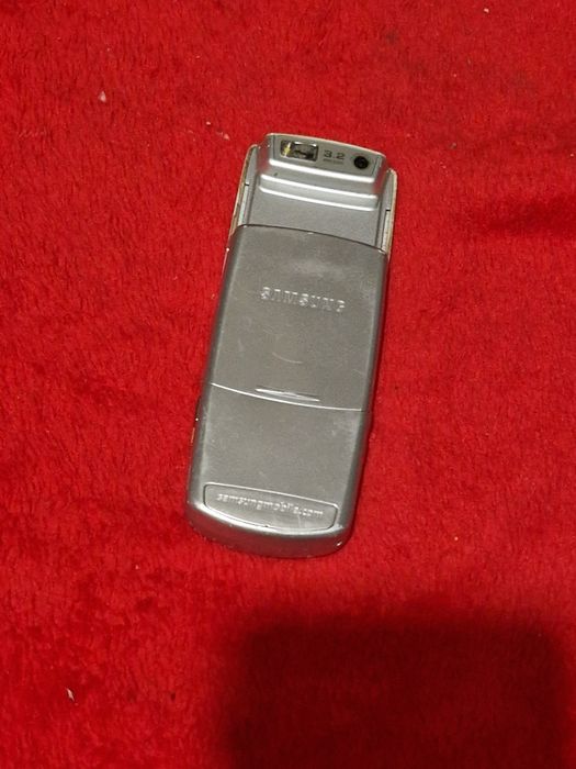 Telefon Samsung pentru colecție sau piese