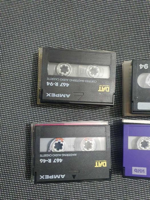 Дат касети с музика Лот 4 броя за 25 евро В много добро състояние.