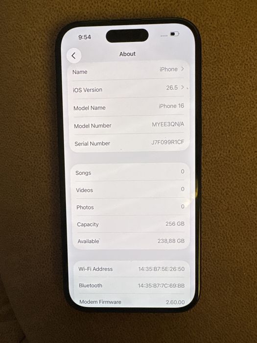 Iphone 16 Перфектен