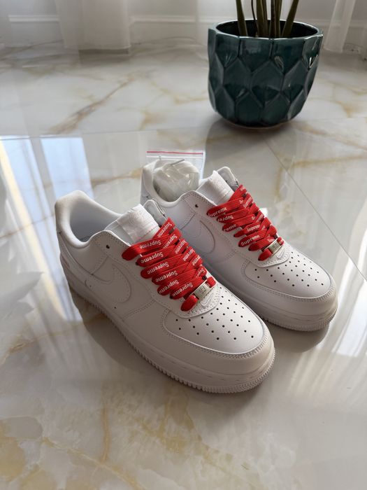Adidasi Nike Air Force One Supreme