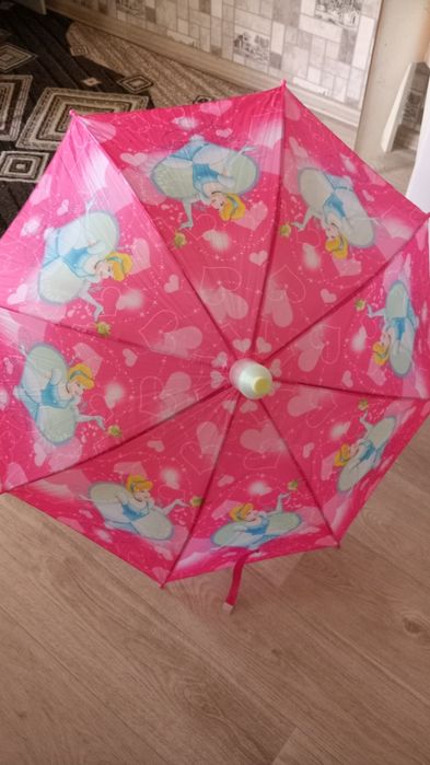 Продаю зонт для девочек