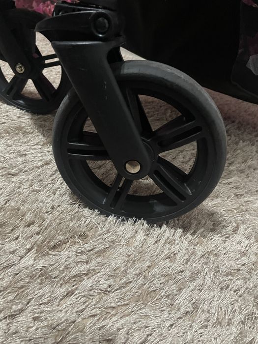 Бебешка количка( 3+)