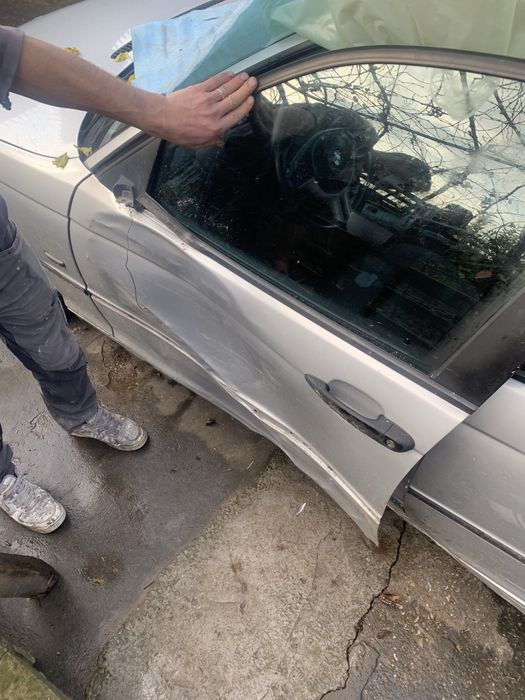Vand bmw e46 pentru piese