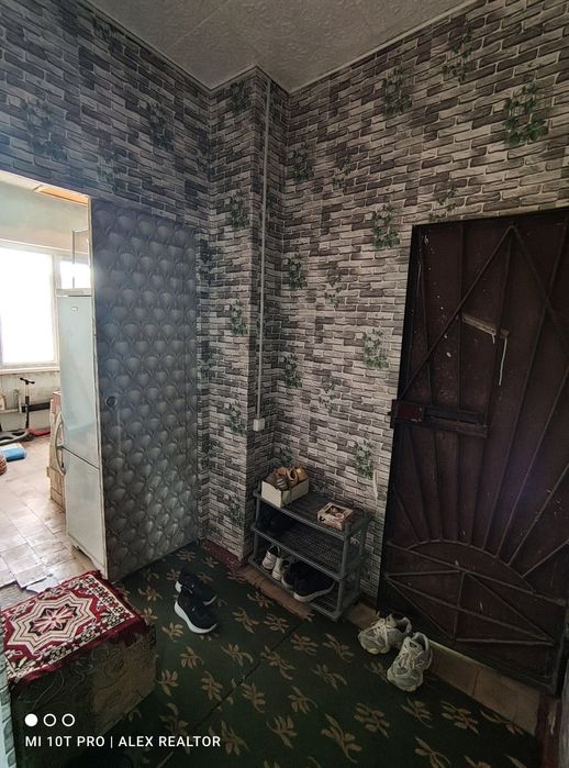 Продаётся 2-х комнатная квартира