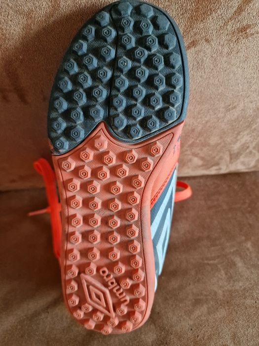 Детски бутонки и стоножки