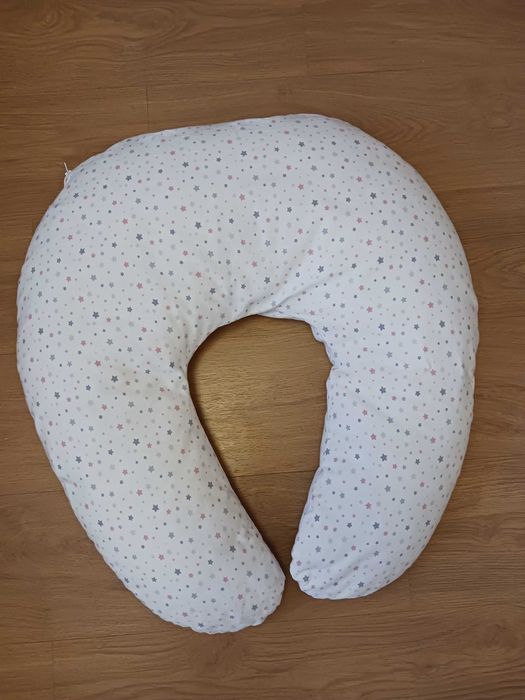 Възглавница за кърмене