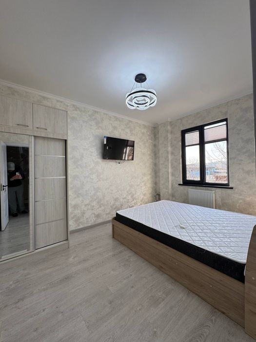 Продается таунхаусе 3 комнатная с ремонтом Адрес максим горкий Улица