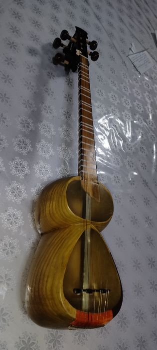 Tor sotiladi ovozi zo'r