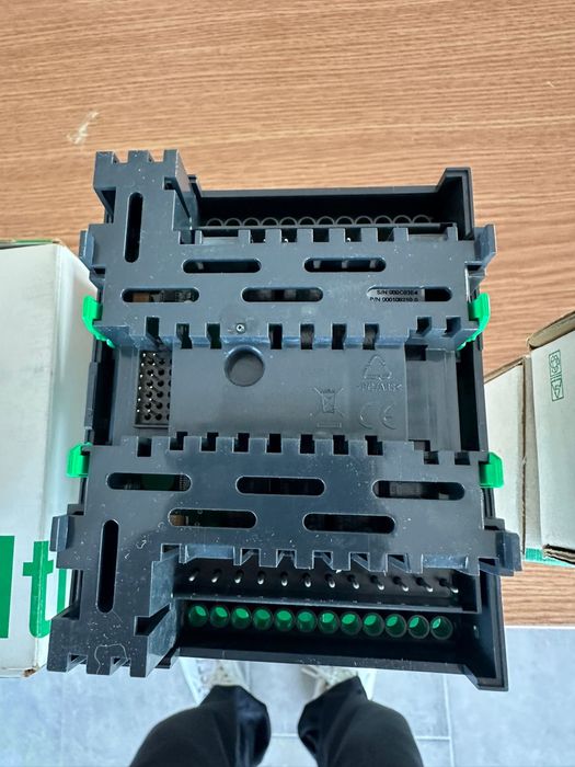 Modul Schneider Electric SpaceLogic DO-FC-8-H 8