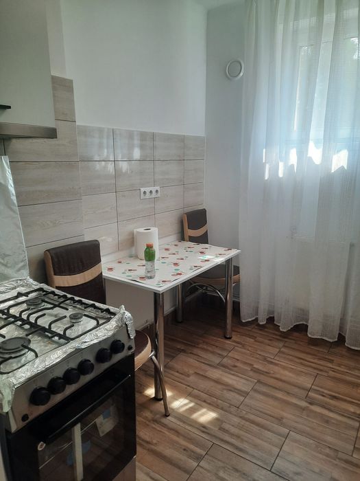 Închiriez apartament 2 camere
