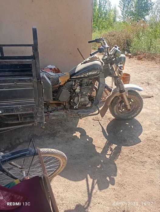Lifan mototsikl yurib turibdi pul zarur