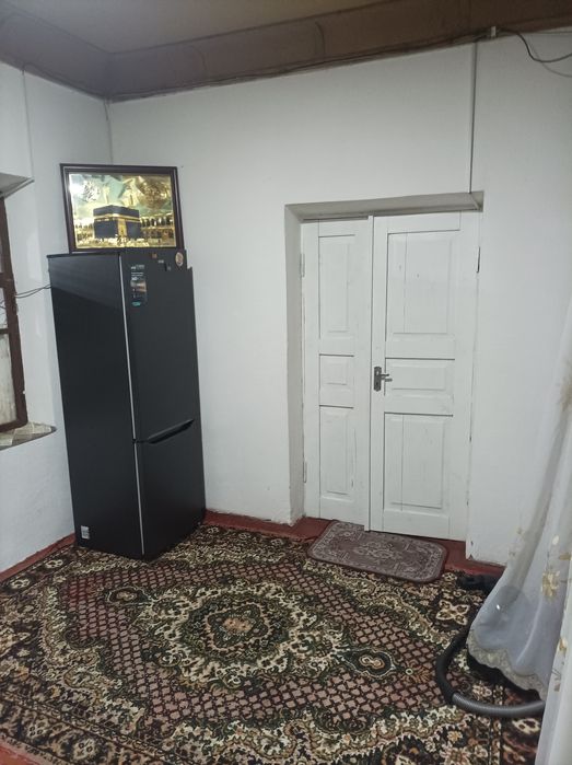 Уй сотилади 6сот сув газ свет ваифаи бор