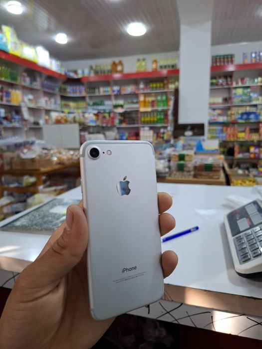 Iphone 7  Srochna