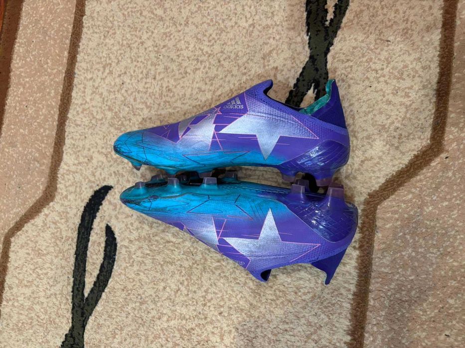 Adidas x UCL version