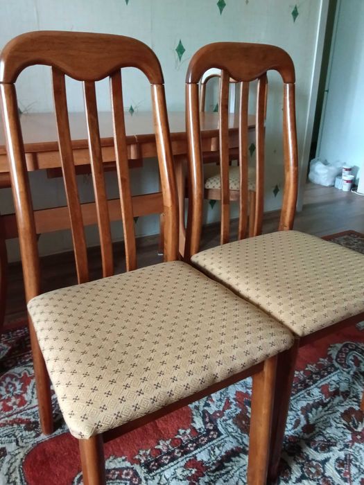 Стол со стульями  новые (Малайзия)